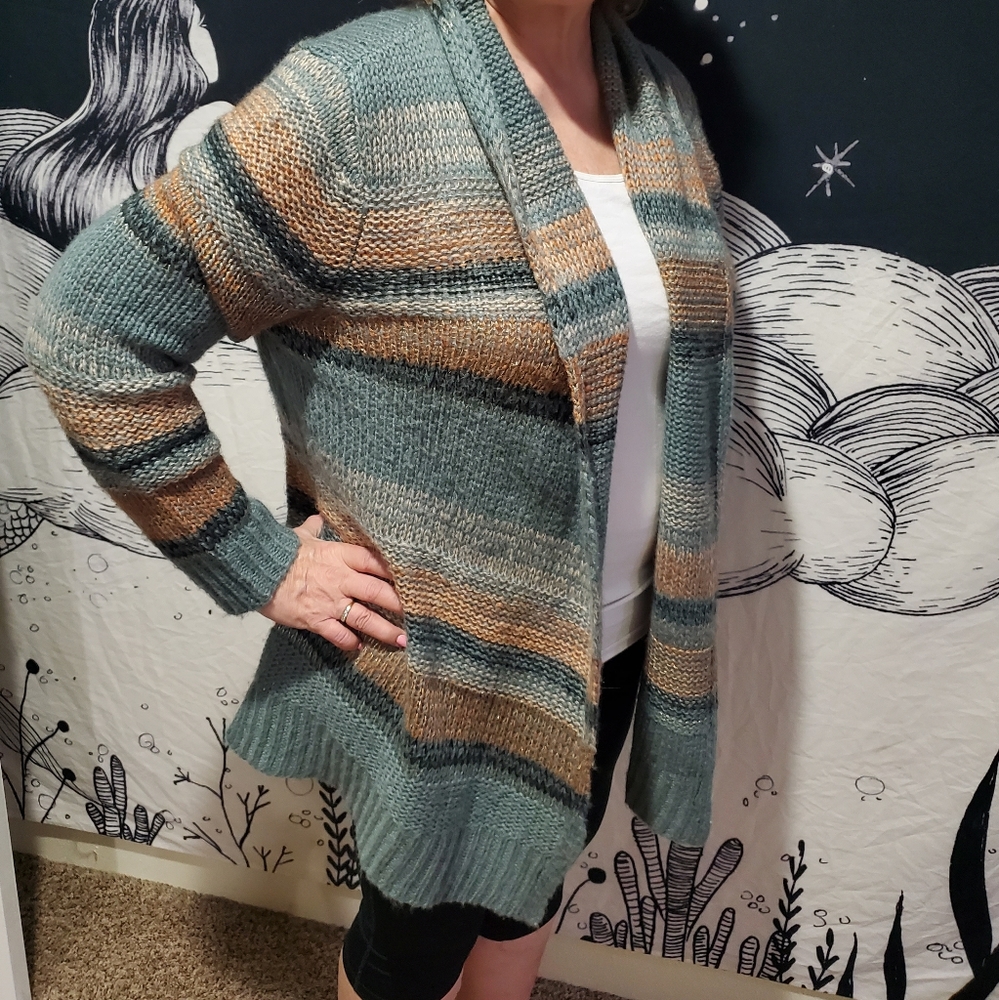 Maurices Sweater - Picture 2 of 3